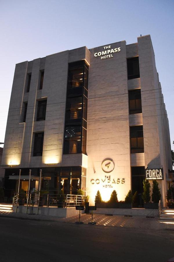 Hotel The Compass