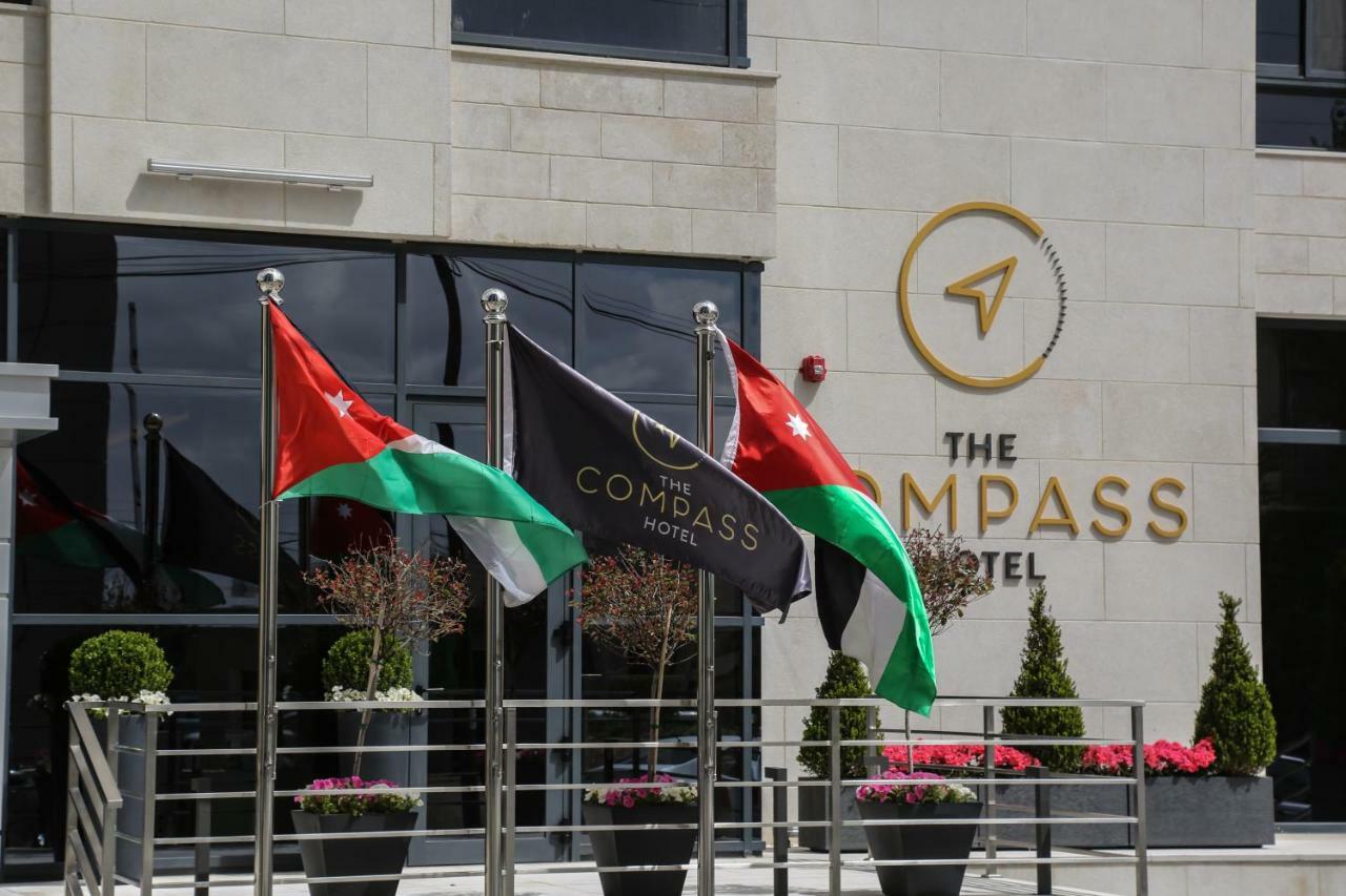 Hotel The Compass