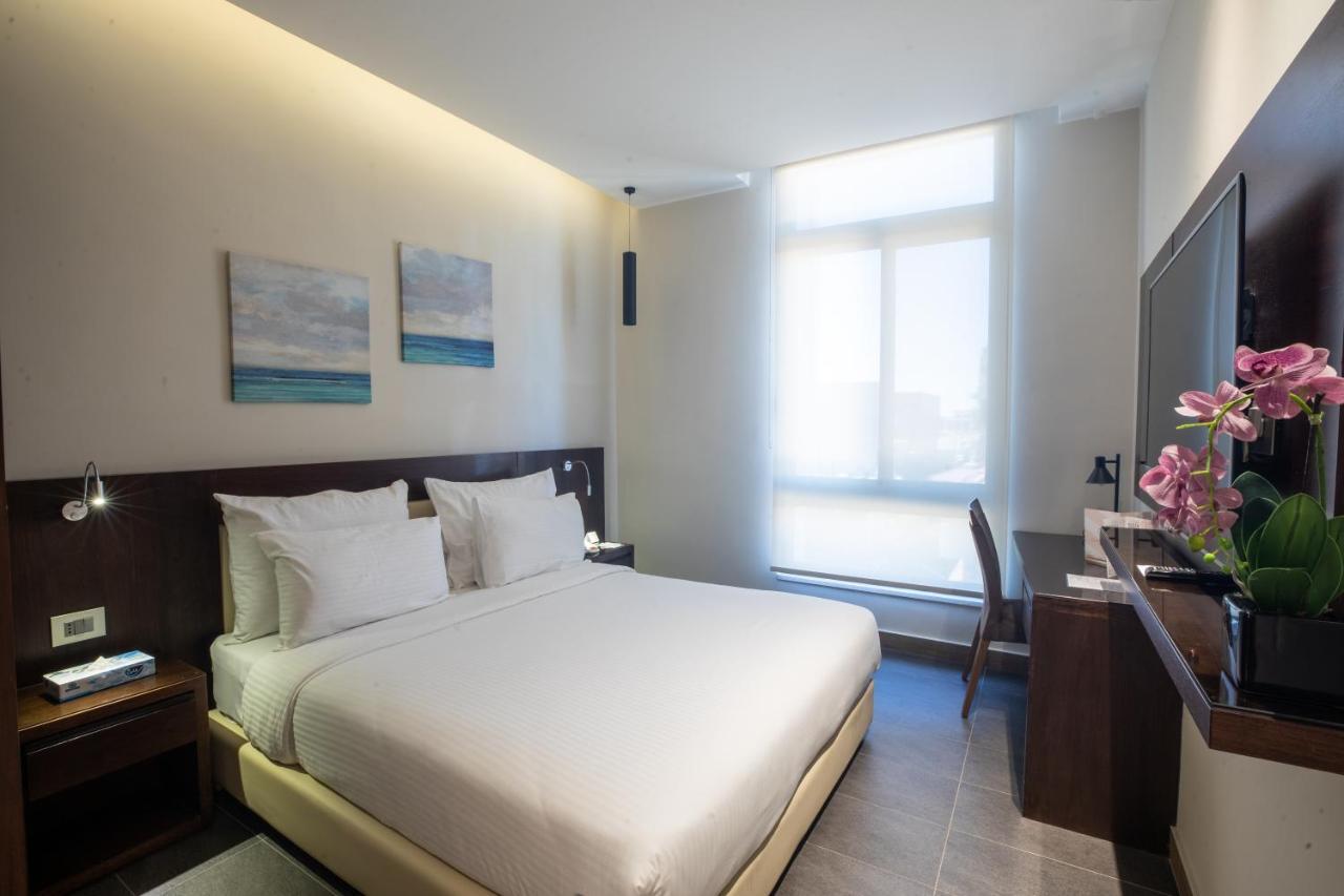 The Compass Hotel